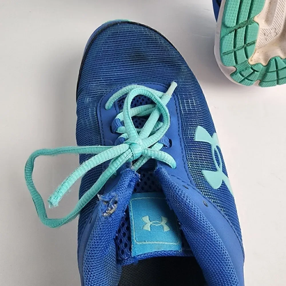 UNDER ARMOUR UA RAVE 2 YOUTH SNEAKERS SIZE 5Y